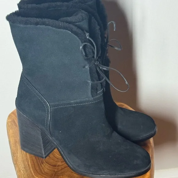 UGG|| Jerene Genuine Shearling Black Suede Block Heel Fold Over Boots Size 10 - Picture 5 of 11